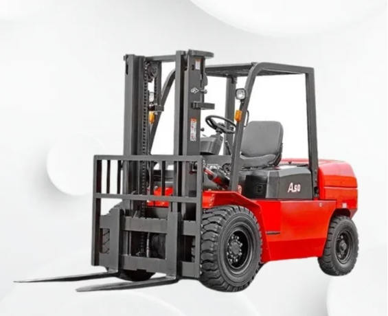 Xe nâng dầu 5 Tấn